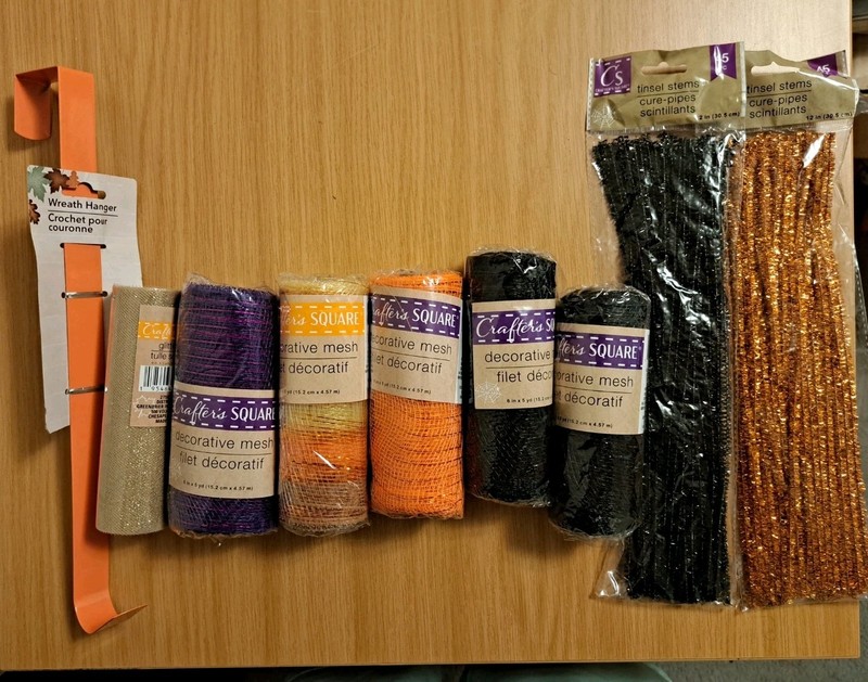 BNIP Craft Supplies To Make Autumn Wreath & More Mesh Pipe Cleaners Tule Hanger 