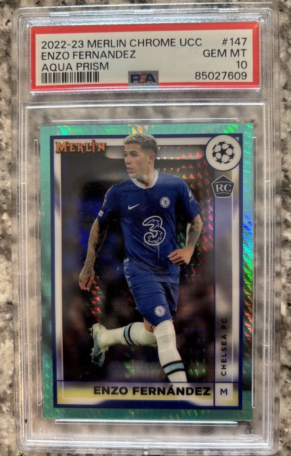 2022-23 Topps Merlin Aqua Prizm UEFA Club Competitions RC Enzo Fernandez #147 view 1