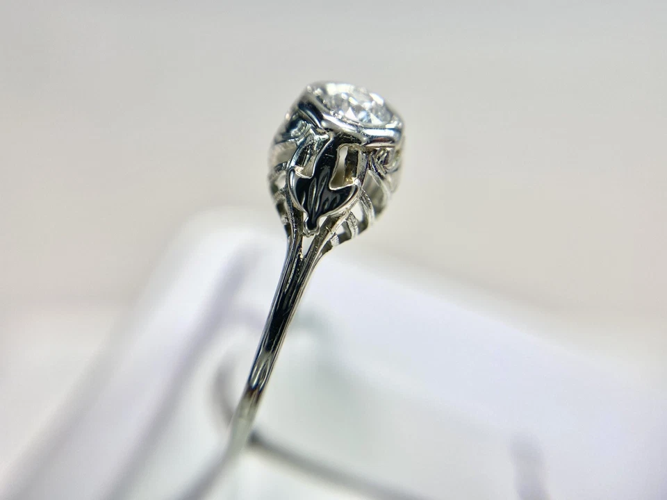 Vintage Art Deco 18k White Gold Natural Round Diamond Filigree Engagement Ring - Image 4 of 4