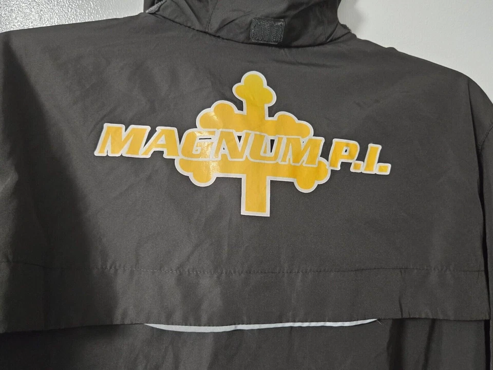 Chaqueta cortavientos Panavision Magnum PI Hawaii Film Crew negra para hombre mediana rara Foto 4 de 4