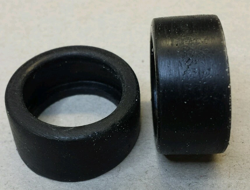 High Grip Reifen passend für Carrera Mercedes-Benz SLS AMG GT3 Digital 124