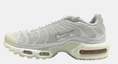 ナイキ エア マックス プラス ウィメンズシューズ / Nike Air Max Plus Women’s Shoes DM2362-102 Sail Nike Air Max Plus Shoes, Women's DM2362-100 Low Top Sneakers
