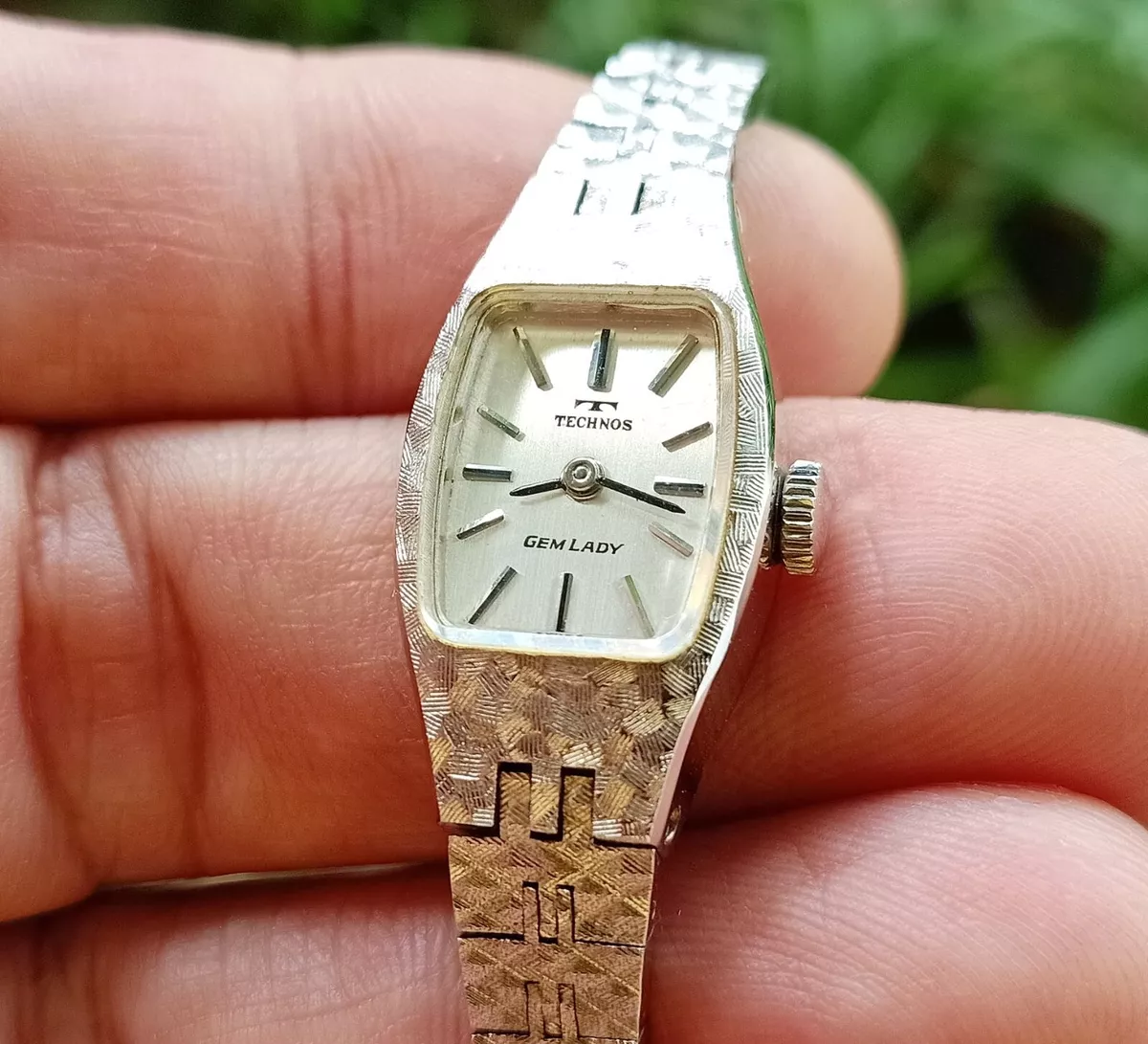 Vintage technos ladies clearance watch