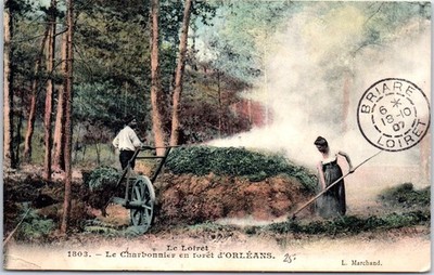 45 ORLEANS - le charbonnier en foret. (bottom folds)