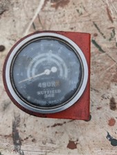 NUFFIELD 342 TRACTOR REV COUNTER/TRACTOMETER C/W MOUNTING BRACKET.