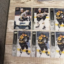 (13) Charlie McAvoy lot Boston Bruins
