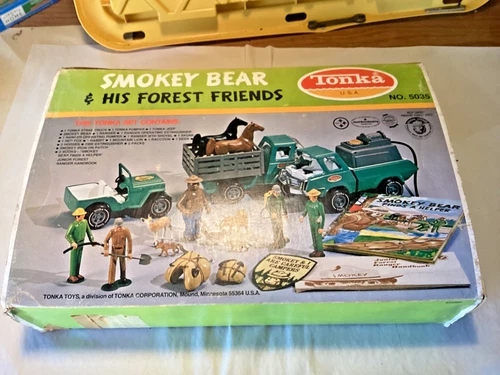 Vintage Tonka #5035 Smokey The Bear & Forest Friends playset
