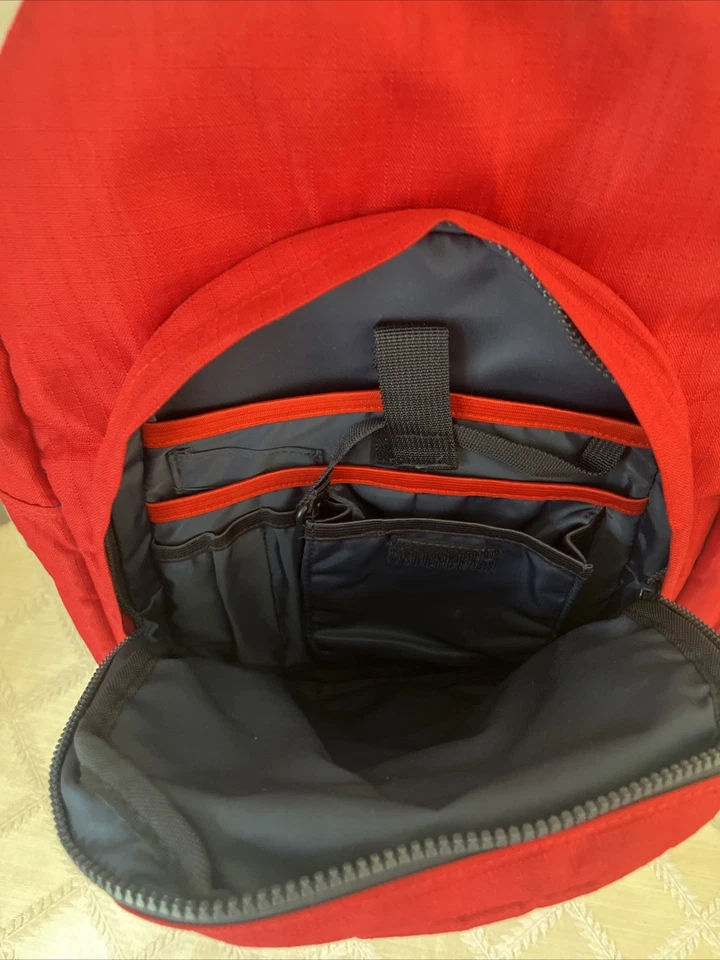 Vineyard Vines Mochila Correa Bolso para Libros Cremallera Rojo Leer descripción Foto 3 de 4