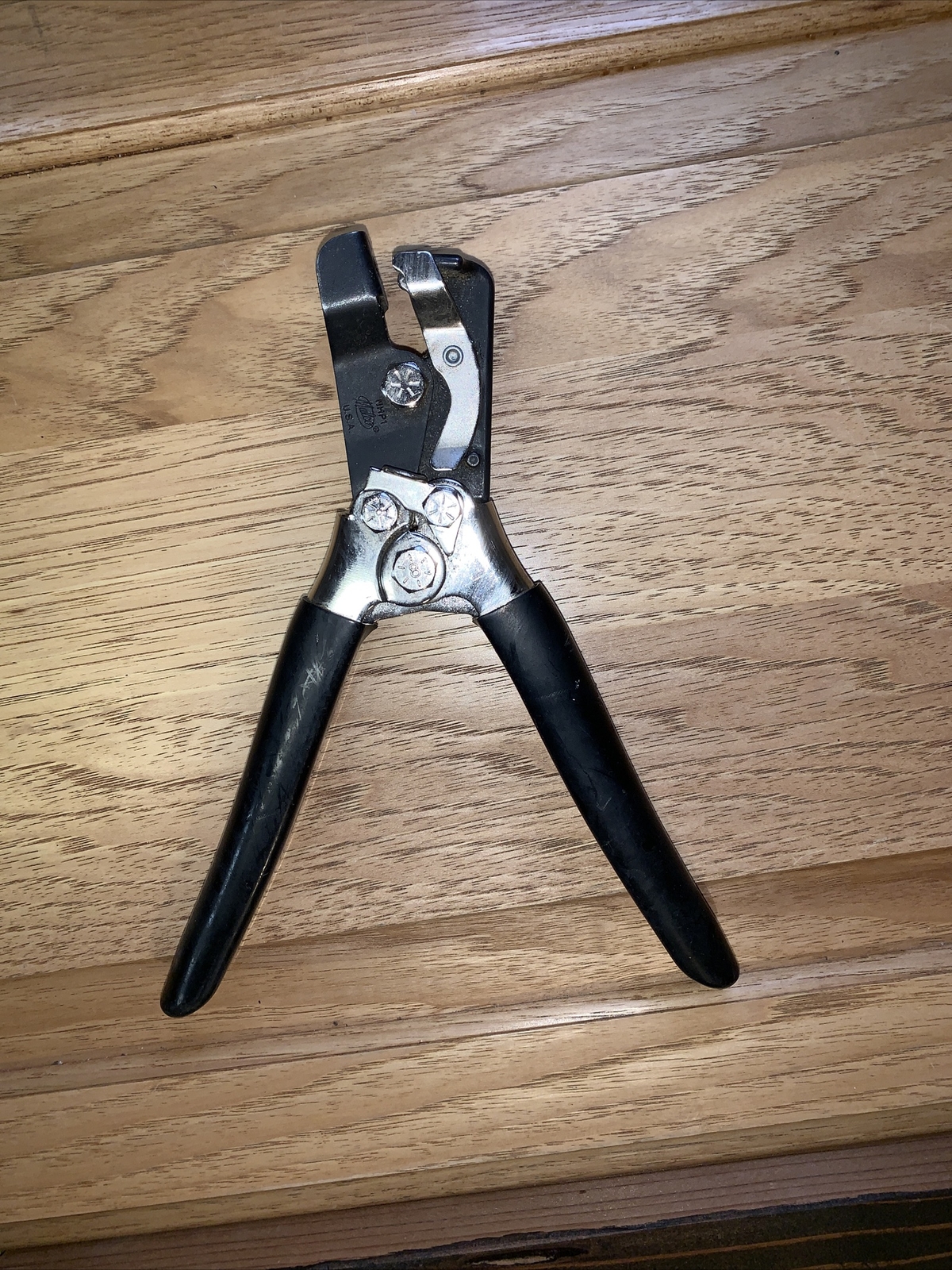 Malco NHP1 Nail Hole Slot Punch Vinyl & Aluminum Siding Gutter Tool MADE IN USA eBay