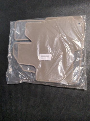 New GM Front and Rear Carpeted Floor Mats for 2012-2016 Cadillac SRX in Dune - Picture 2 of 3