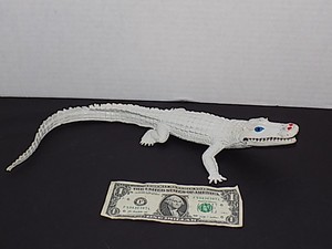 plastic alligators