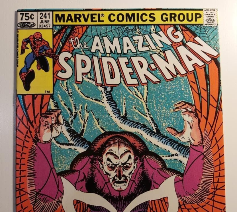 Amazing SpiderMan 241 / Newsstand & Canadian Price Variant / 1983 / VF