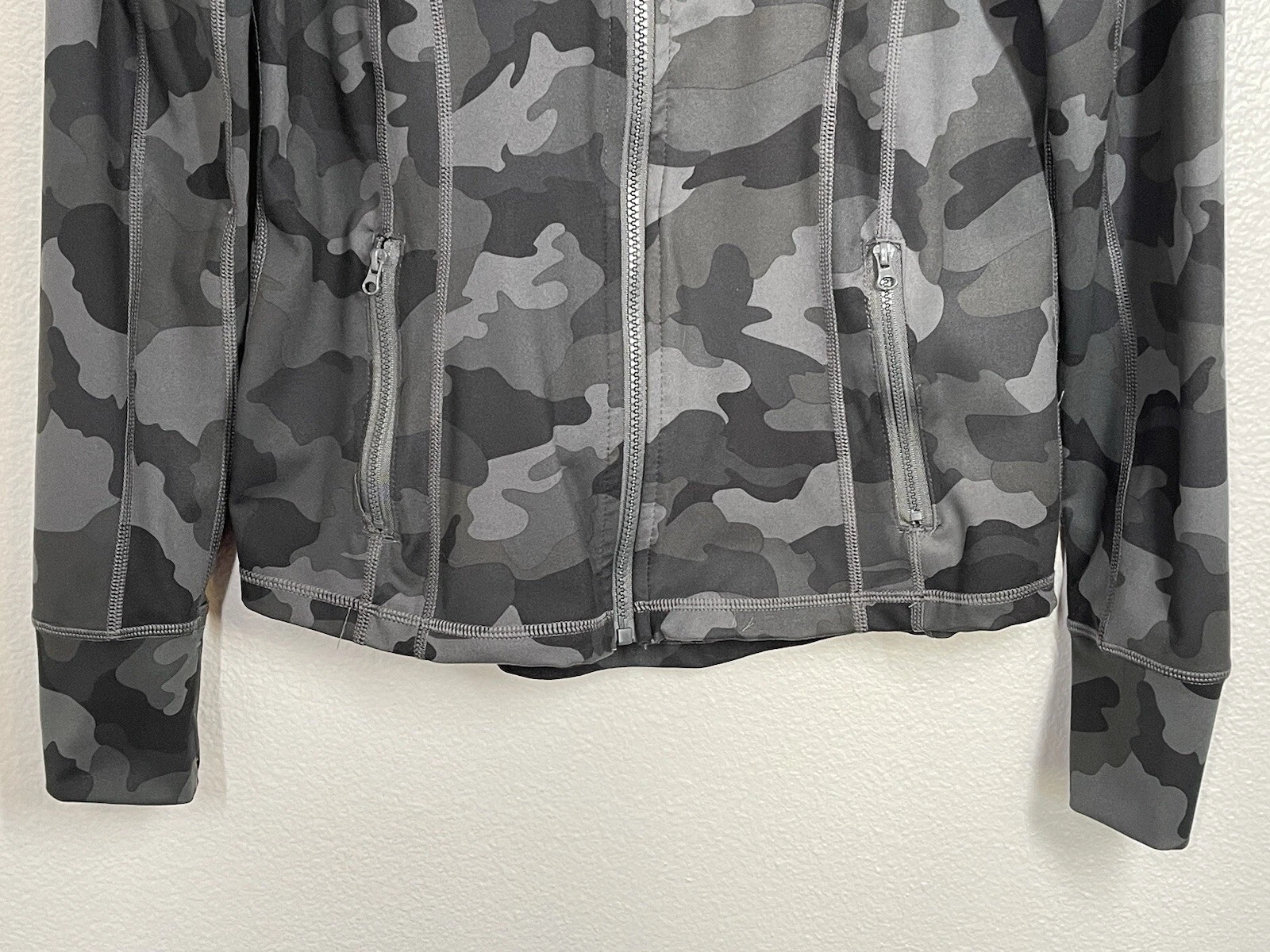 yogalicious lux camo active full zip thumbholes jacket