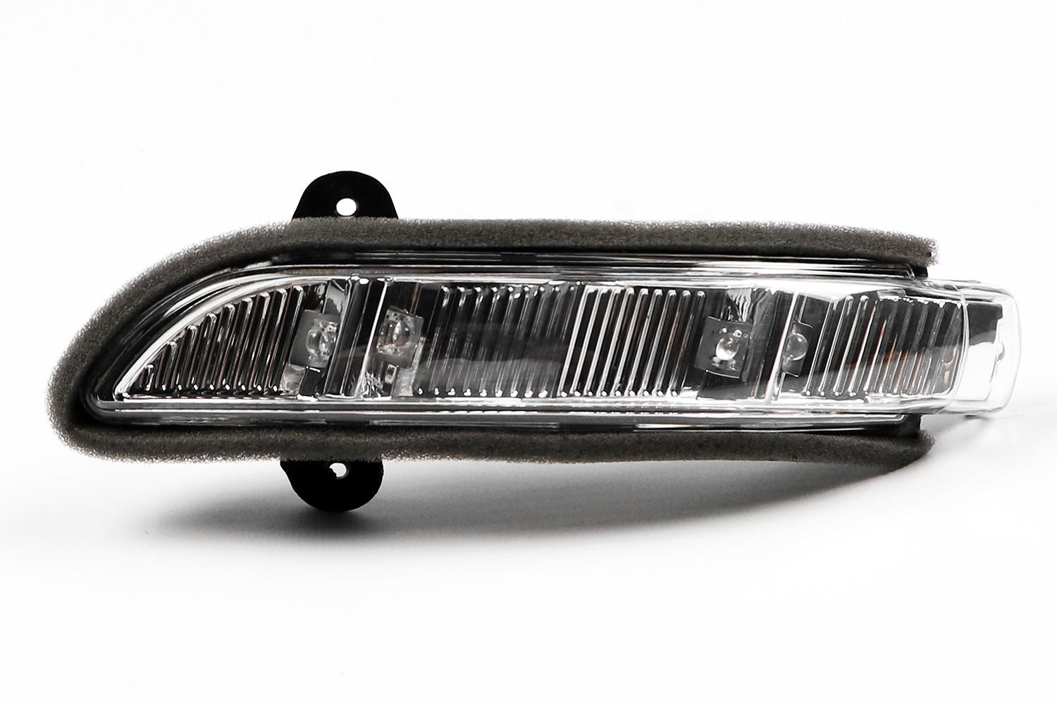 Mercedes CLS Mirror Indicator Left LED C219 04-08 Repeater Passenger Near Side