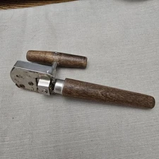 Vintage Edlund Junior Hand Can Opener Kitchen Tool No. 5 Wood Handle USA
