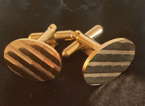Vintage Gold‑Tone Metal Oval Textured Cufflinks  1970s Retro