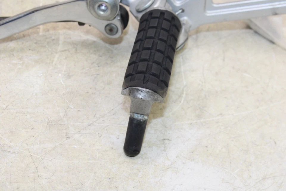 92-07 KAWASAKI NINJA 250R EX250F OEM LEFT REARSET REAR SET FOOT PEG W SHIFTER - Image 3 of 4