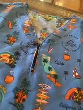 Green Town Nwt Large Women's California Dream Surf Scrub Top Unique Nursing Blue