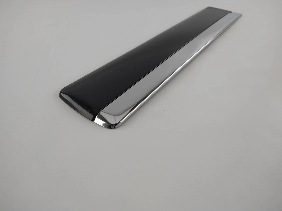 Moldura de puerta trasera izquierda izquierda negra OEM Chevrolet Tahoe GMC Yukon 2009-2014 ✅ Foto 4 de 4