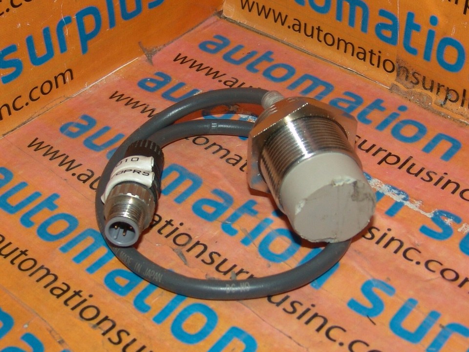 Capteur de proximité inductif 12-24 VCC Omron E2E-X2F1-M1 Capteur de proximité inductif 12-24 VCC Omron E2E-X2F1-M1