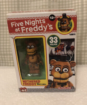 Five Nights at Freddy's Nightmare Withered Freddy W/ Party Wall