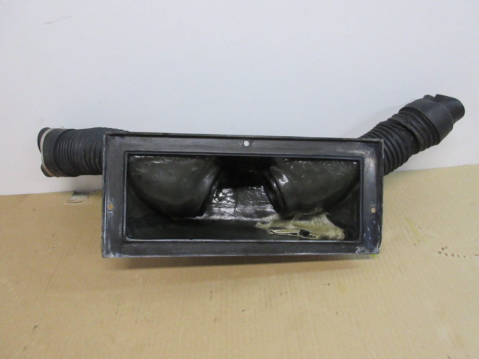 04 Lamborghini Murcielago #1025 Right Carbon Fiber Air Filter Box Airbox
