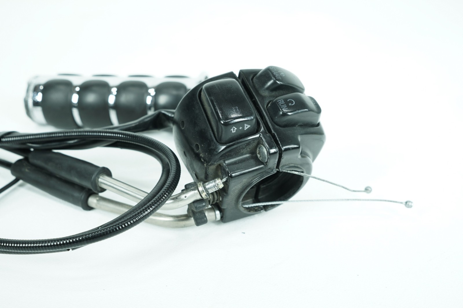 03 Harley Sportster XL883 C Custom OEM Right Engine Start Kill Switches Controls