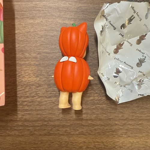 New 2025 Cat Halloween Sonny Angel Authentic With Box - Picture 3 of 5