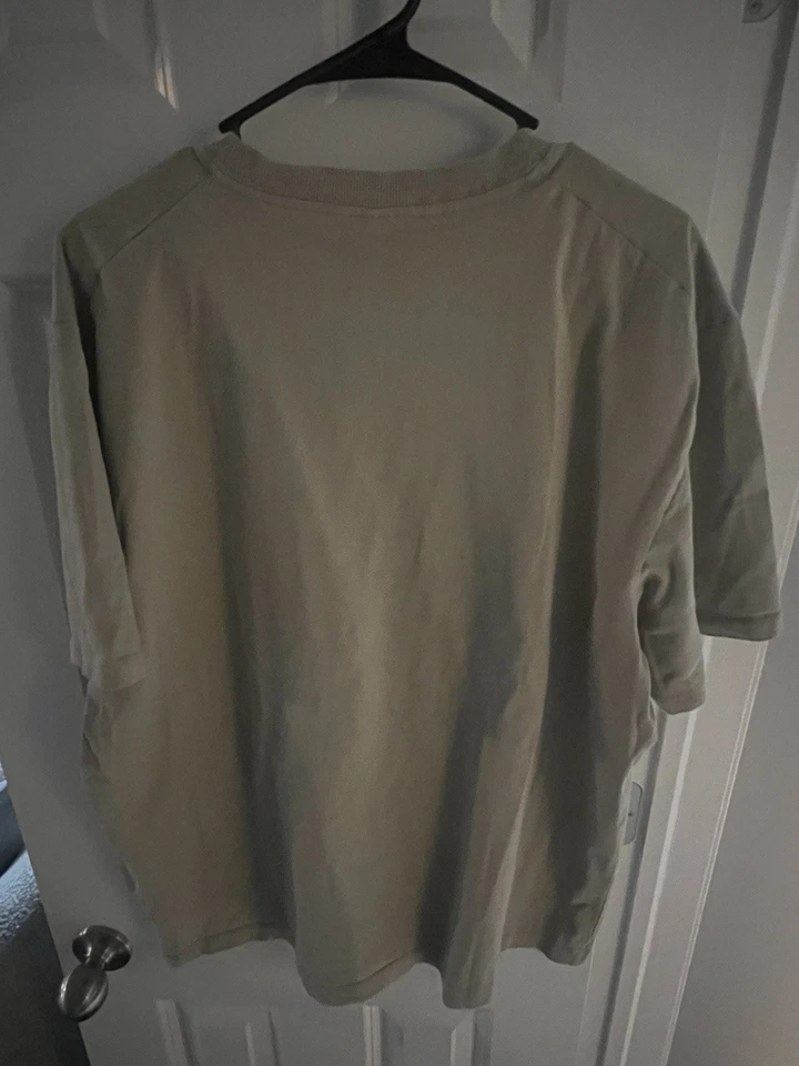 3-Pack Of Mens Lululemon Size XL T-Shirts - Image 2 of 4