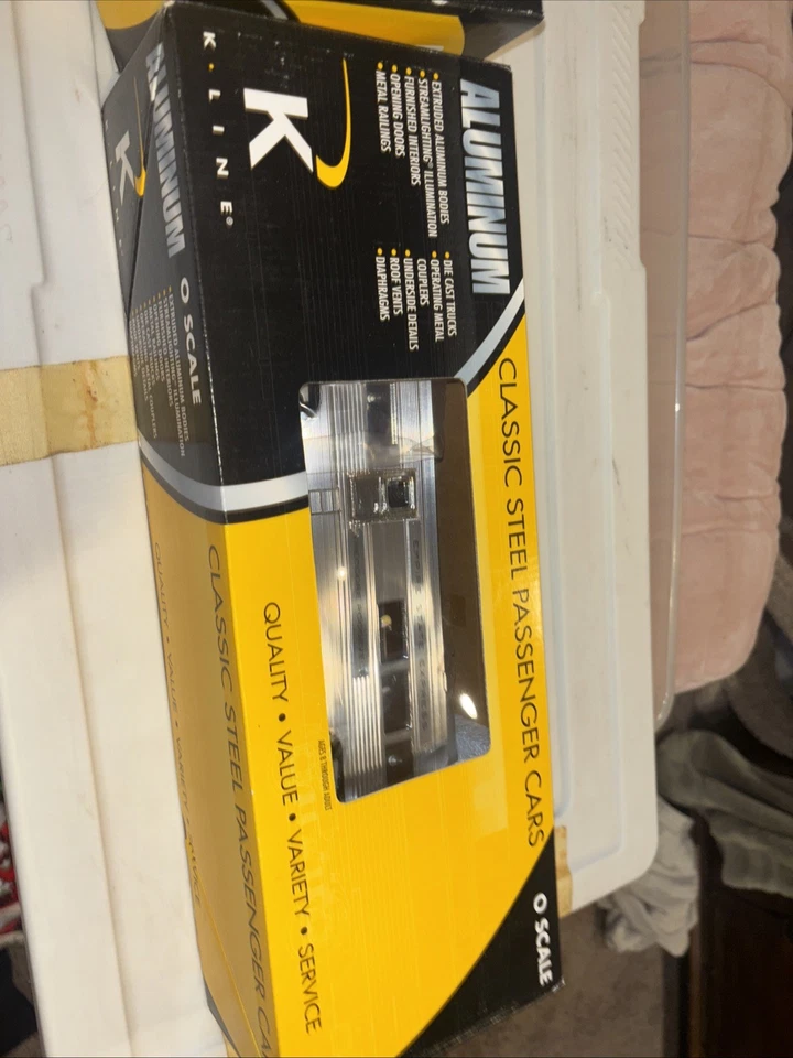 Четыре алюминиевых классических стальных легковых автомобиля в масштабе O, включают пассажирские фигурки - Изображение 3 из 4