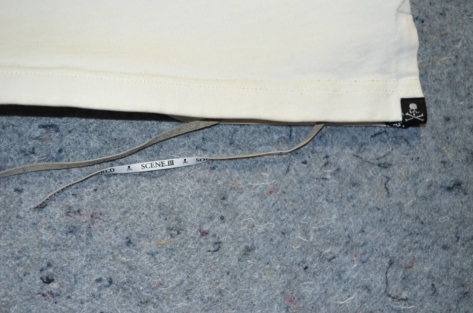 Camiseta $545 Mastermind Japón "Cráneo Reflectante" Blanca Logo 3M Talla XL Agotada Foto 4 de 4