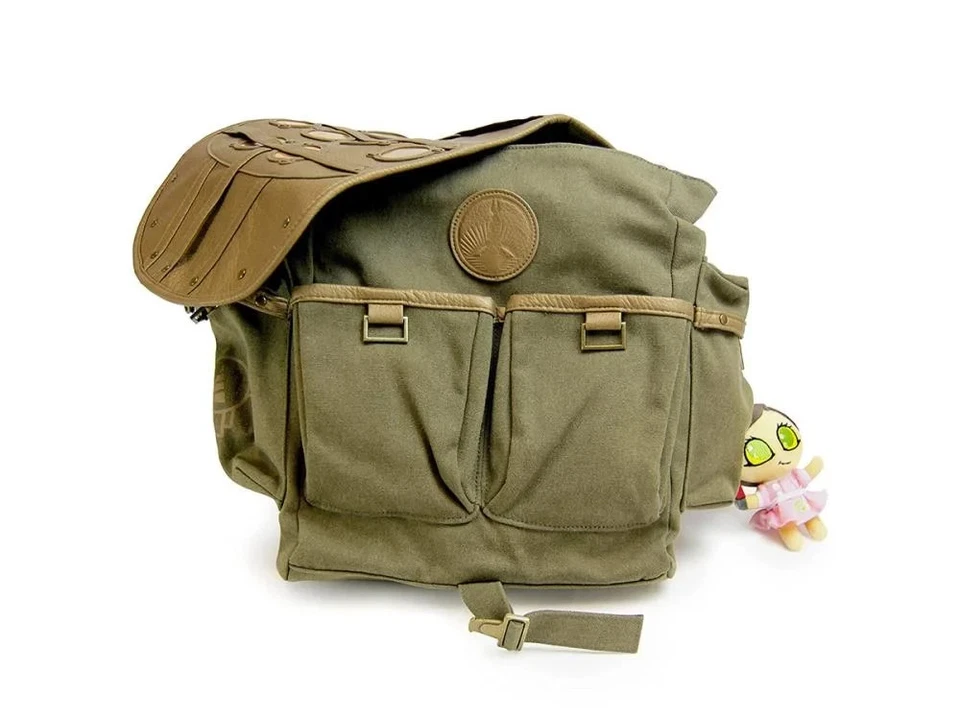 Mochila BioShock Big Daddy, bandolera con clip para hermana pequeña en peluche Foto 2 de 2