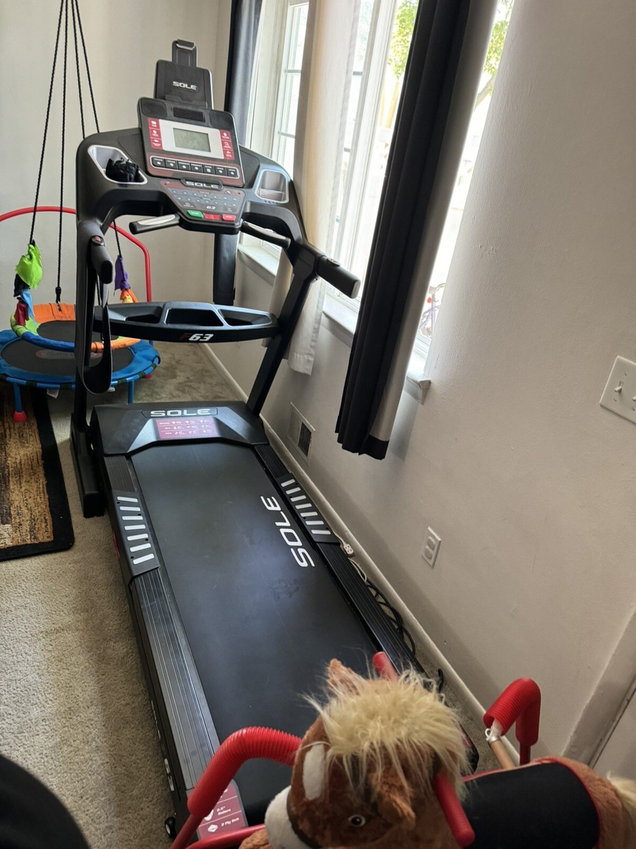 Sole F63 Home Treadmill Used Great Condition A Beast