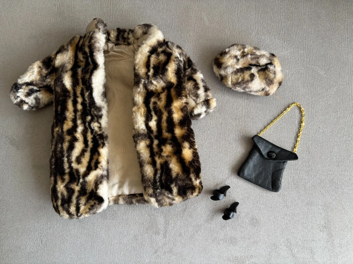 TROUSSEAU – Poupée Mily de GEGE