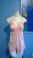 Beautiful Vintage Bodysuit In Apricot w/ Lace By "JC Penny's" 34