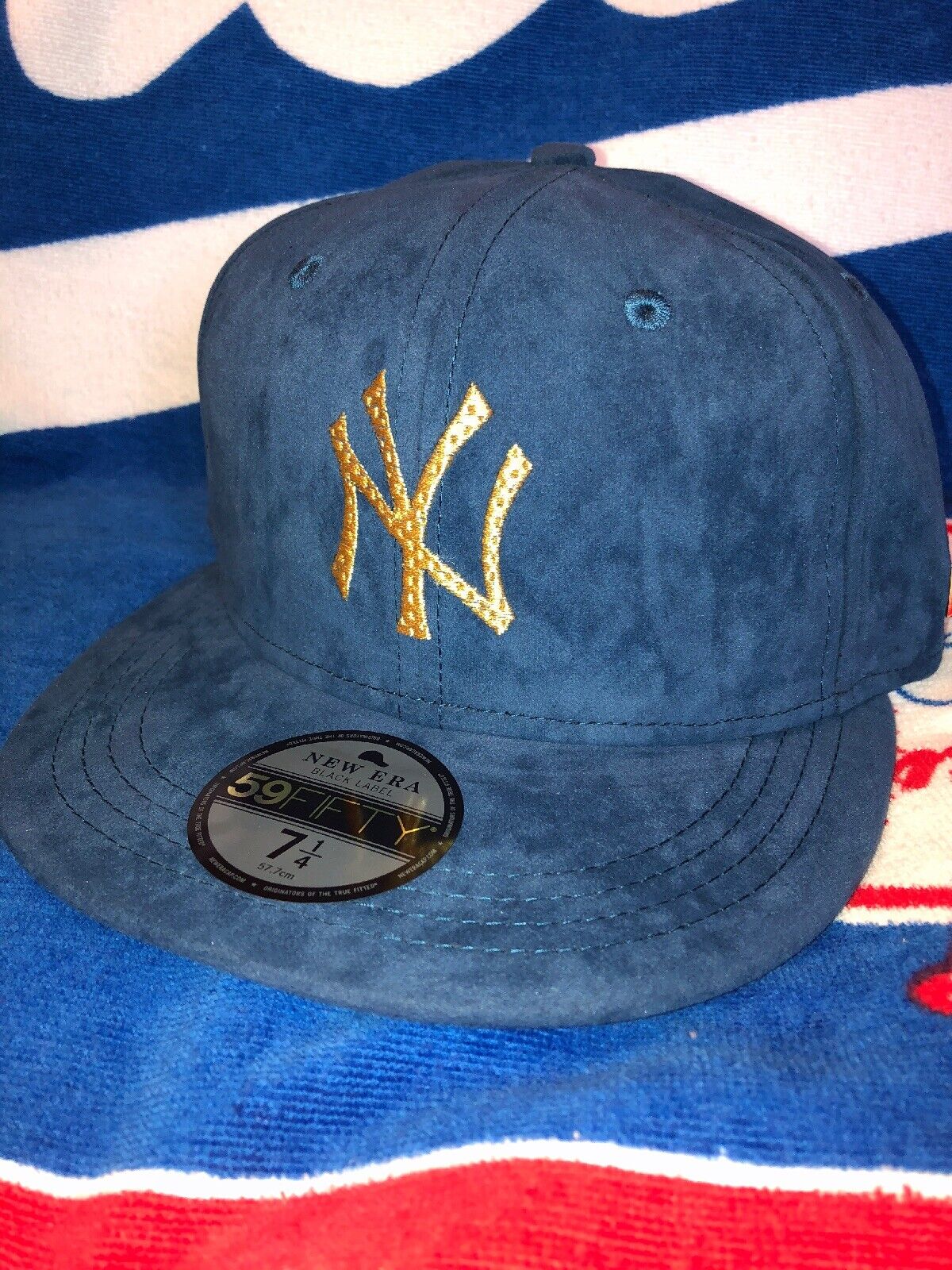 NEW YORK YANKEES NEW ERA BLUE VIVID VELVET 59FIFTY FITTED Cap 7 1/4