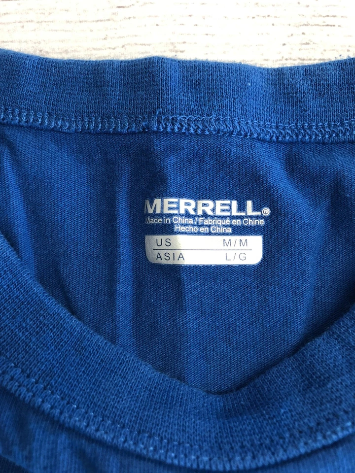 Camisa Merrell Para Hombres Mediana Bordada Zapato Parche Cuello Redondo Camiseta Foto 4 de 4