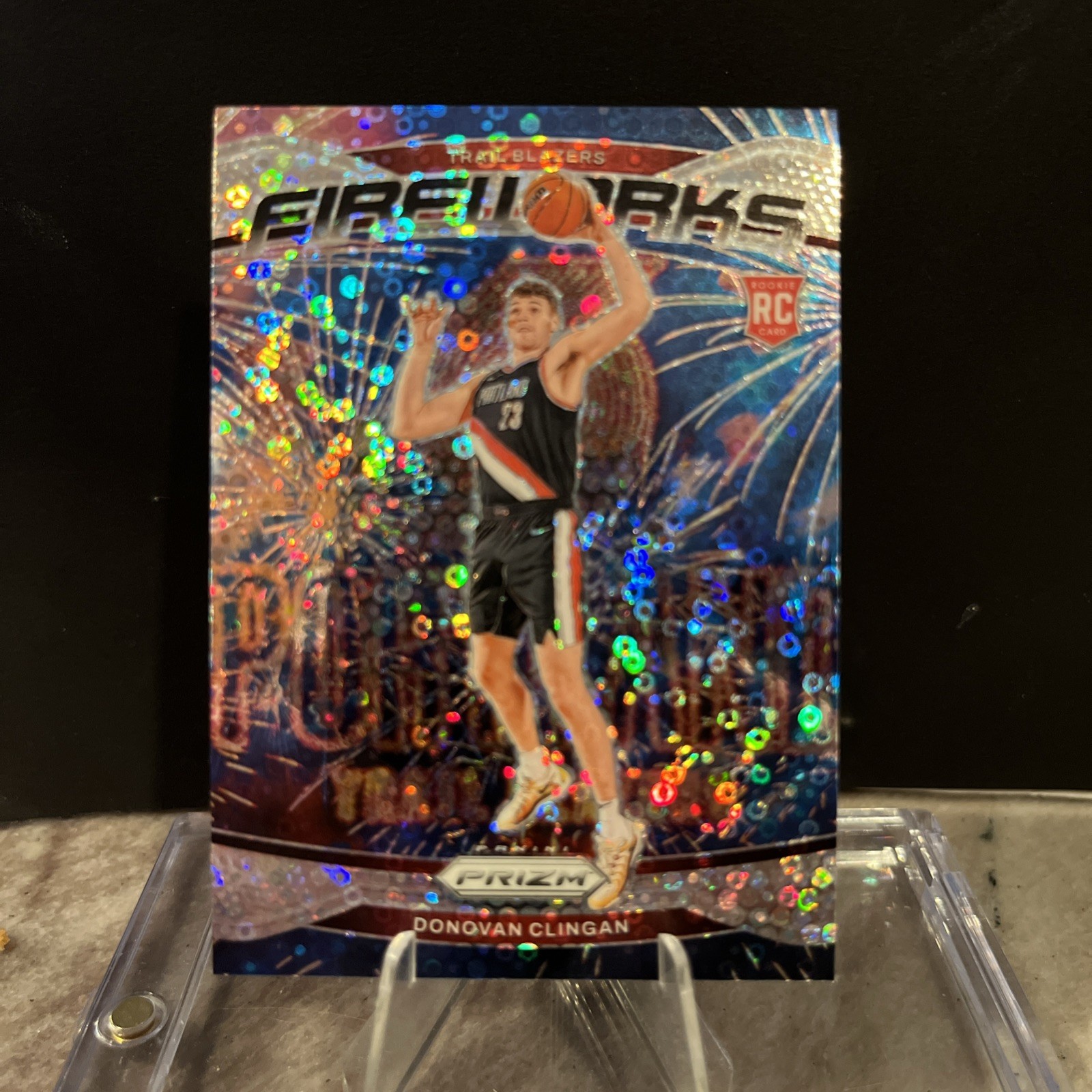 2024-25 Panini Prizm Donovan Clingan Rookie Disco Prizm Fireworks