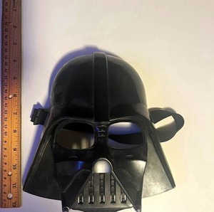 Star Wars Darth Vader Black Plastic Half Mask Adjustable Strap One Size Kiss