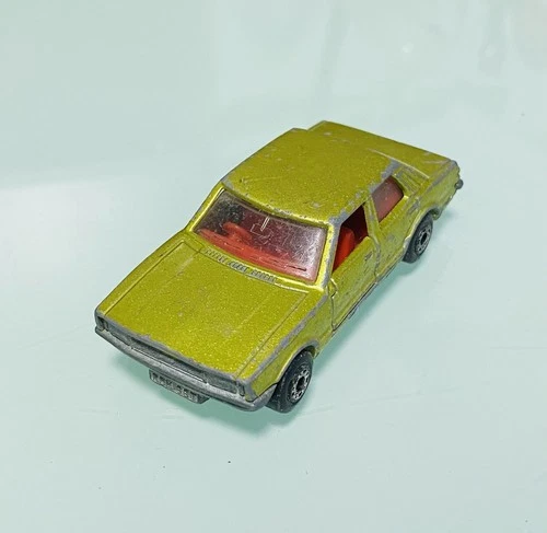 MATCHBOX No.55 - FORD Cortina - Vintage 1970's Diecast Model Toy Car 1979