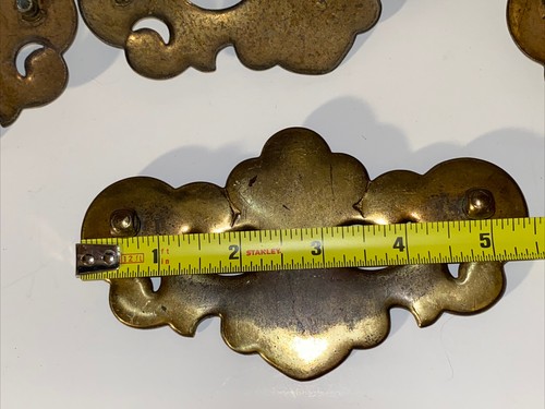 Lotto 7 cassetti pipistrelli vintage ottone coloniale Chippendale tira maniglia cauzione goccia - Foto 8 di 12