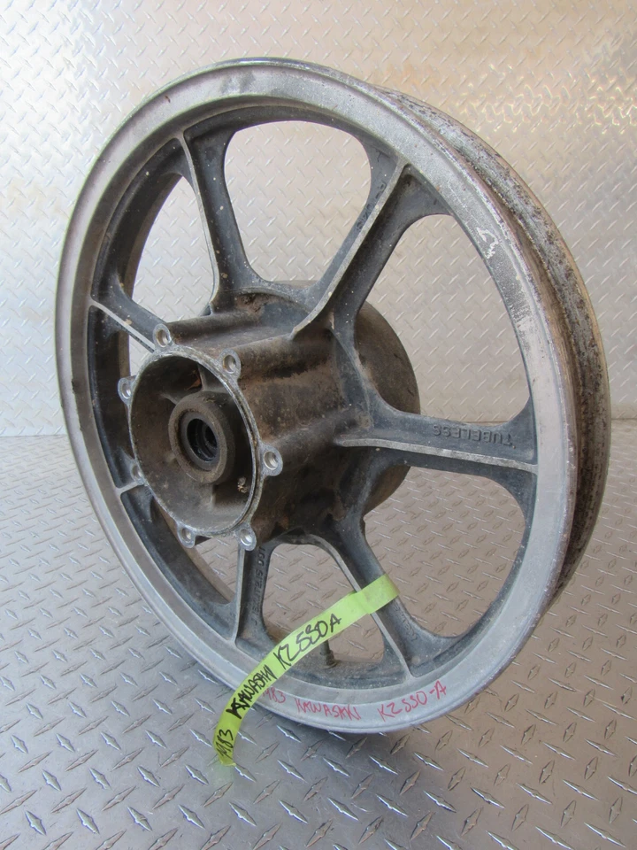1983 83 KAWASAKI KZ550A KZ 550A 550 REAR RIM - Image 3 of 4