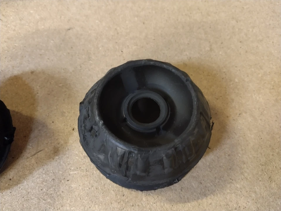 Hardrace hardened strut mounts fit Toyota Yaris/Prius C  NCP91 Branded-new - Image 3 of 4