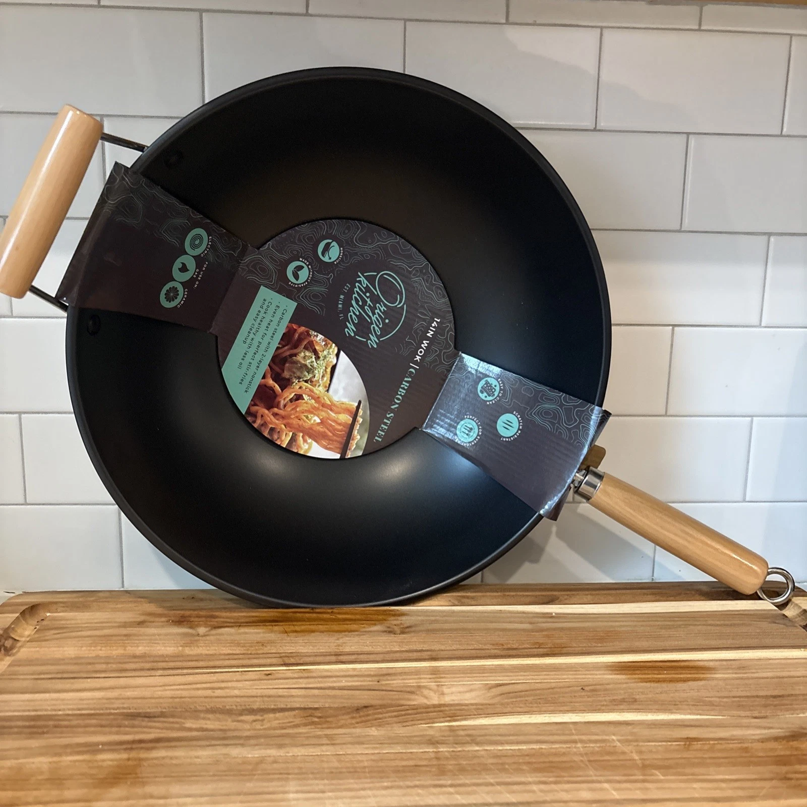 14-inch Carbon Steel Wok with Birch Handles .Scratch resistant.