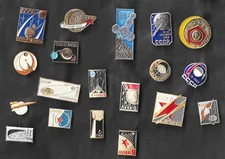 Lot of 19 USSR Sov. space lapel pins/Badges cosmos old _PROGR. MOON