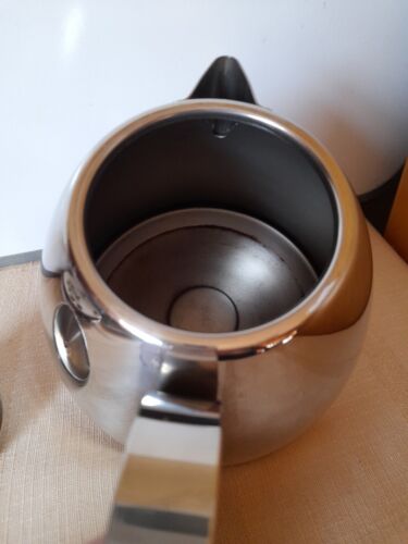Vintage Marks And Spencer M&S Stainless Steel Teapot With Mirror Finish - Picture 11 of 14
