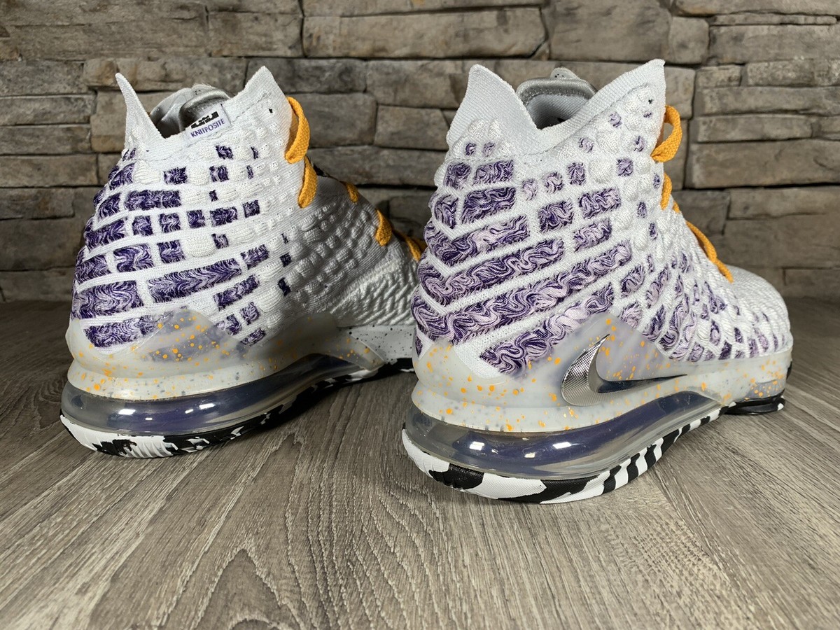 NBA 2K20 x LeBron 17 \'Bron 2K Playoffs\' Gamer Exclusive Nike Lebron 17 Gamer Exclusive NBA 2K20 size 5.5 mens/7  main image 3
