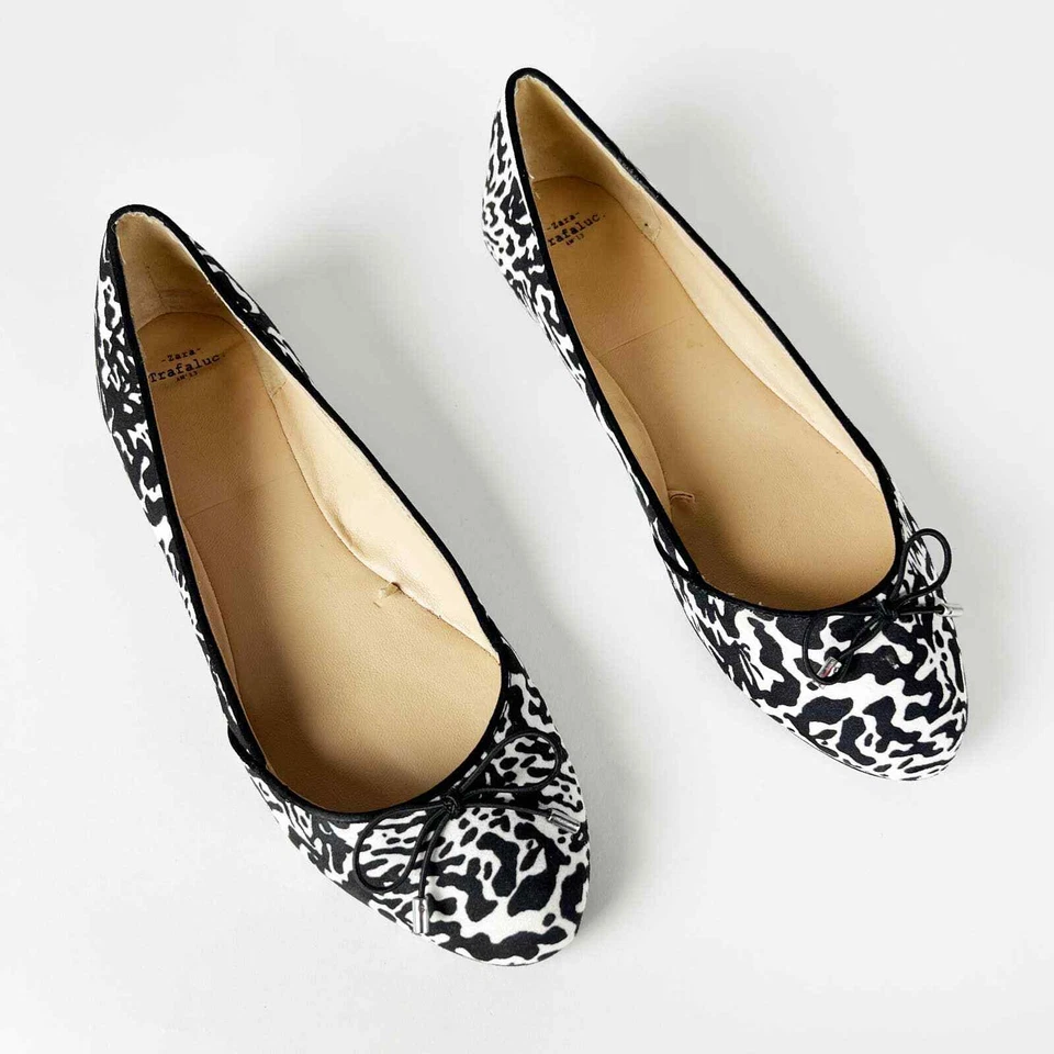 Zara Trafaluc Zapatos Planos Ballet Gamuza Estampado Animal Blanco y Negro Talla 39 EE. UU. 8 Foto 2 de 4