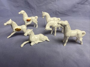 mini horse figurines