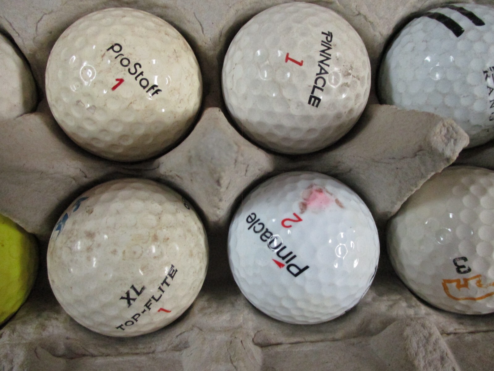 Dozen Vintage Golf BallsStandard Wear,Top Flite,Titleist,Pinnacle, Etc